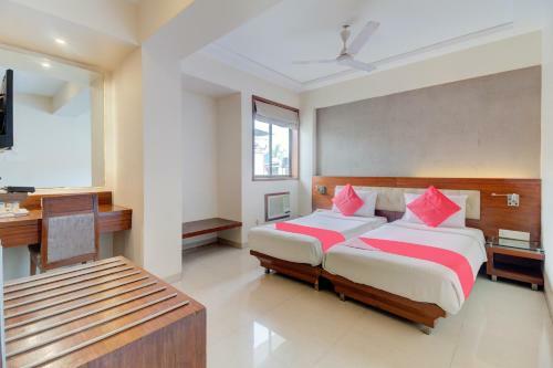Oyo Flagship 77666 Hotel Vinyasa