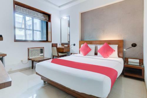 Oyo Flagship 77666 Hotel Vinyasa