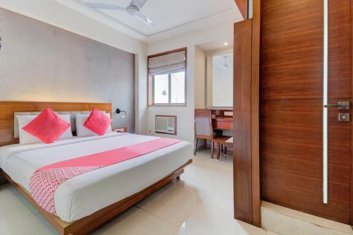 Oyo Flagship 77666 Hotel Vinyasa