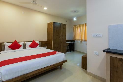 Oyo 78089 Hotel Royal Heritages