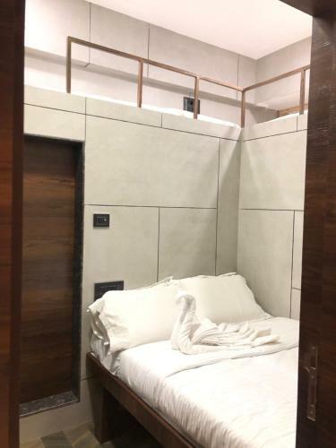 Hotel Rooms Dadar Near Station