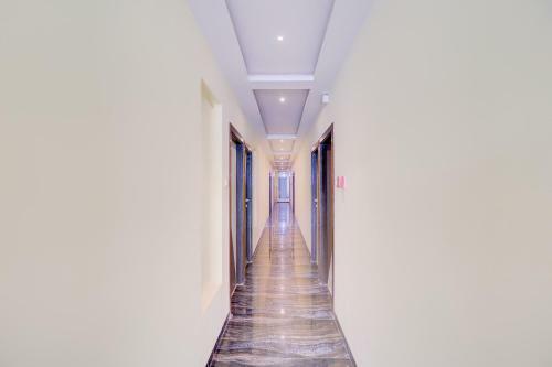 Hotel Oyo 42939 Royal Orbit