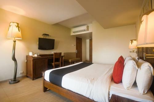Capital O 44163 Hotel Sai Inn