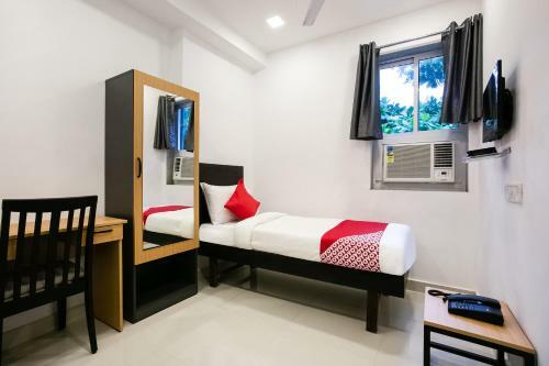 Oyo Flagship 77192 Hotel Shangrila Nehru Road