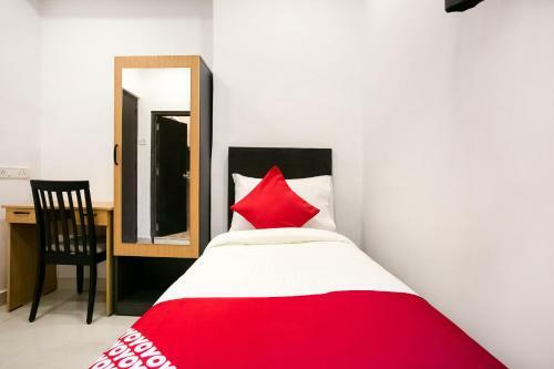 Oyo Flagship 77192 Hotel Shangrila Nehru Road