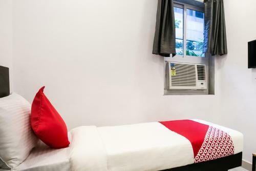 Oyo Flagship 77192 Hotel Shangrila Nehru Road