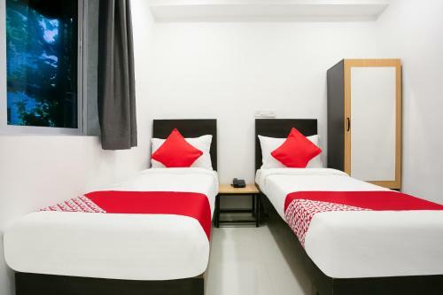 Oyo Flagship 77192 Hotel Shangrila Nehru Road