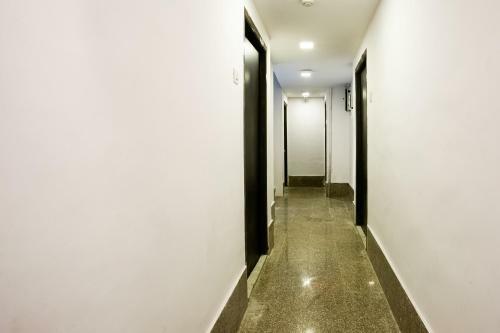 Oyo Flagship 77192 Hotel Shangrila Nehru Road