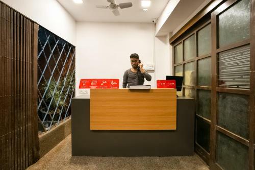 Oyo Flagship 77192 Hotel Shangrila Nehru Road