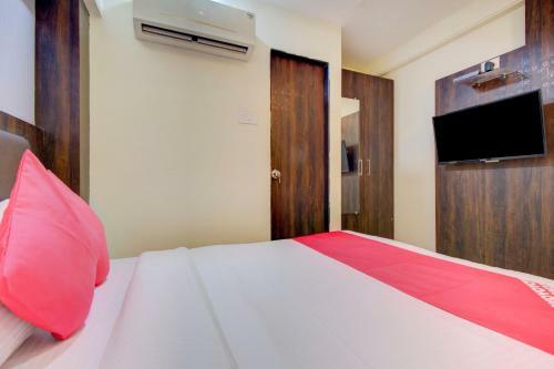 Oyo 77803 Hotel Jd Residency