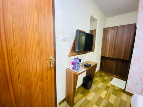 Hotel Airport Inn Residency