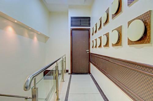 Oyo 77701 Hotel Aquarius