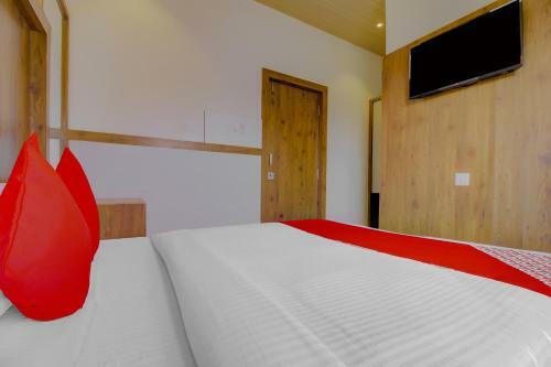 Oyo 77349 Hotel Super 7 Inn