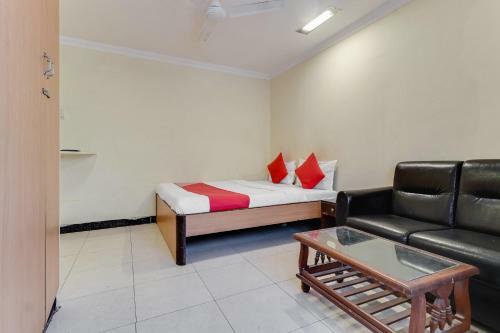 Oyo 79455 Flagship Hotel Plaza