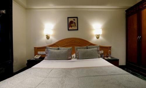 Sai Leela Hotel