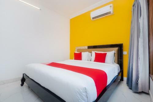 Hotel Oyo 40027 Royal Palms Shared Serviced Apartment