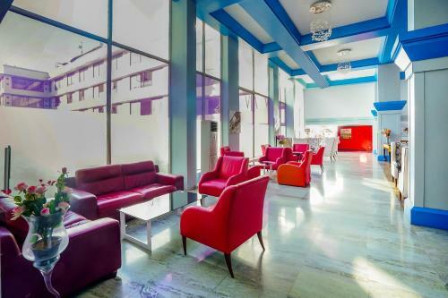 Hotel Oyo 40027 Royal Palms Shared Serviced Apartment