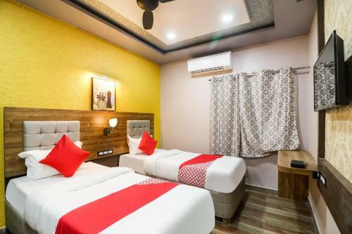 Hotel Oyo 47057 Padma Manor
