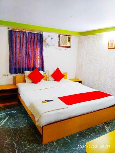 Hotel Ratnakar Days Inn