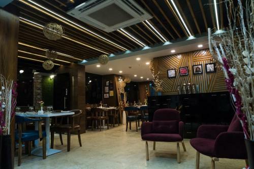 The Avenue Hotel Ballygunge