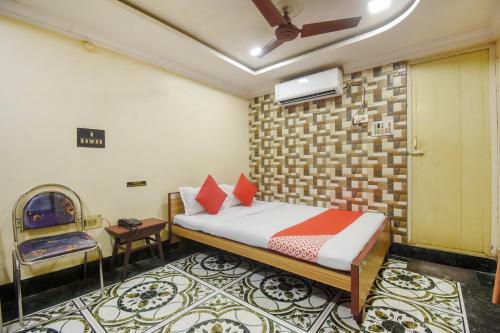Oyo 75834 Akash Hotel Howrah