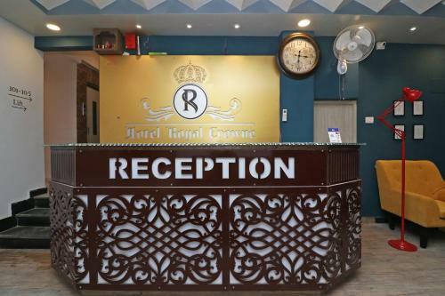 Hotel Silverkey Executive Stays 76470 Royal Crown Airport