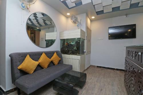 Hotel Silverkey Executive Stays 76470 Royal Crown Airport
