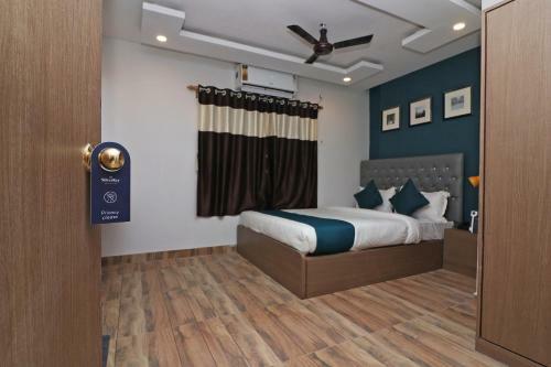 Hotel Silverkey Executive Stays 76470 Royal Crown Airport