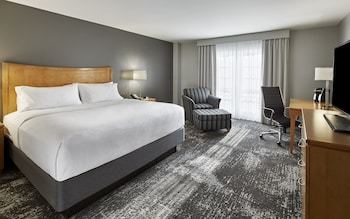 Holiday Inn Hotel & Suites