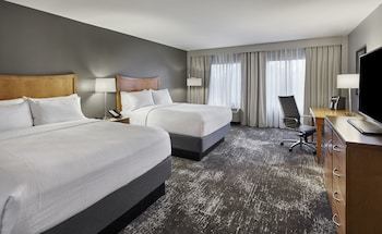 Holiday Inn Hotel & Suites
