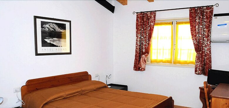 Hostal Affittacamere Dormire Caldi