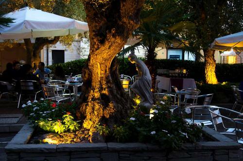 Bed & Breakfast Zara Rooms & Suites