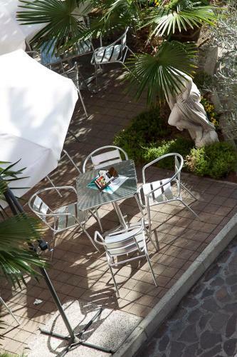 Bed & Breakfast Zara Rooms & Suites