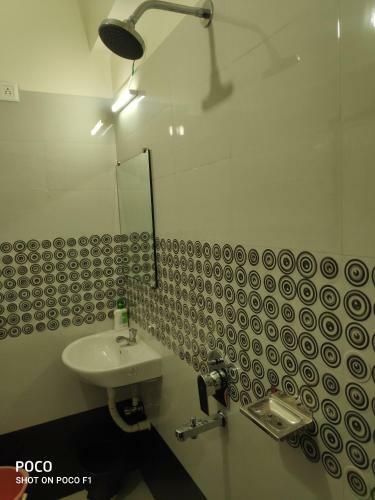 Hostal Imperial Plaza Guest House