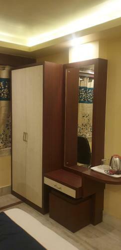 Hostal Imperial Plaza Guest House
