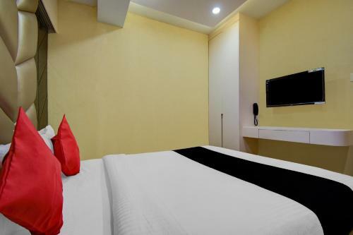 Capital O 77274 Hotel Snowfox