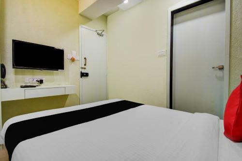 Capital O 77274 Hotel Snowfox