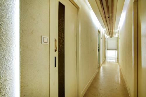 Capital O 77274 Hotel Snowfox