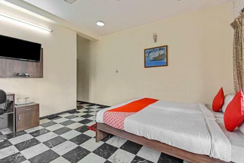 Hotel Oyo 79511 Flagship Ullash Residency
