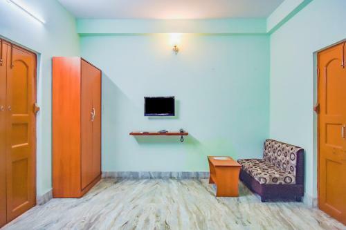 Hotel Oyo 77707 Pink Palace