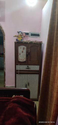 Dr. Anu's Stay - Female Only