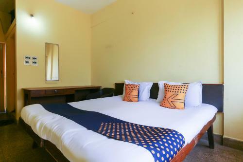 Hotel Spot On 65523 Tkt Tourist Home