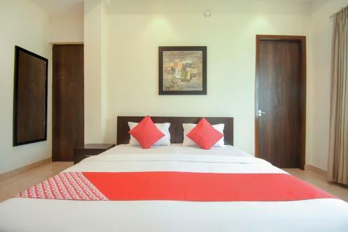 Hotel Oyo 75757 Flagship Palace