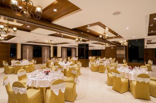 Hotel Regenta Central Cassia Zirakpur Chandigarh