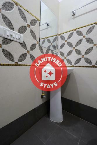 Oyo 48657 Hotel Pearl 42