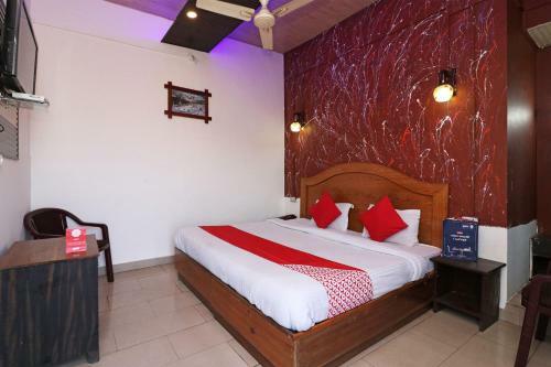 Oyo 70745 Hotel Amar Residency