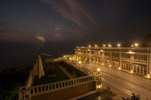 Hotel State Beach Resort And Spa