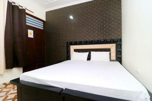 Spot On 41466 Hotel Pavraj