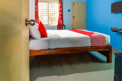 Hotel Oyo 67994 Om Sai Suites