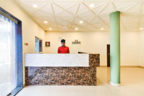 Oyo 70102 Hotel Ira Inn